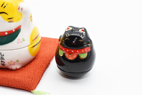 Maneki Neko Yellow White color together with Black cat inside Beckoning Cat Lucky cat for good luck H7.0cm H4.5cm 7322