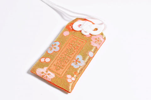 Japanese OMAMORI AMULET CHARM "Safe Birth" red gold from Chichibu Shrine Japan Vintage