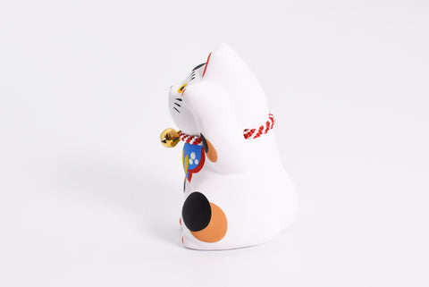 Maneki Neko white color Beckoning Cat Lucky cat for good luck H7.0cm K4509