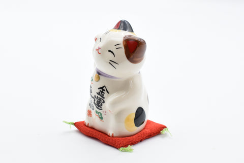 Coppia di gatti portafortuna giapponesi Manekineko in ceramica bianca e  oro, NINEKO, 4,5 cm