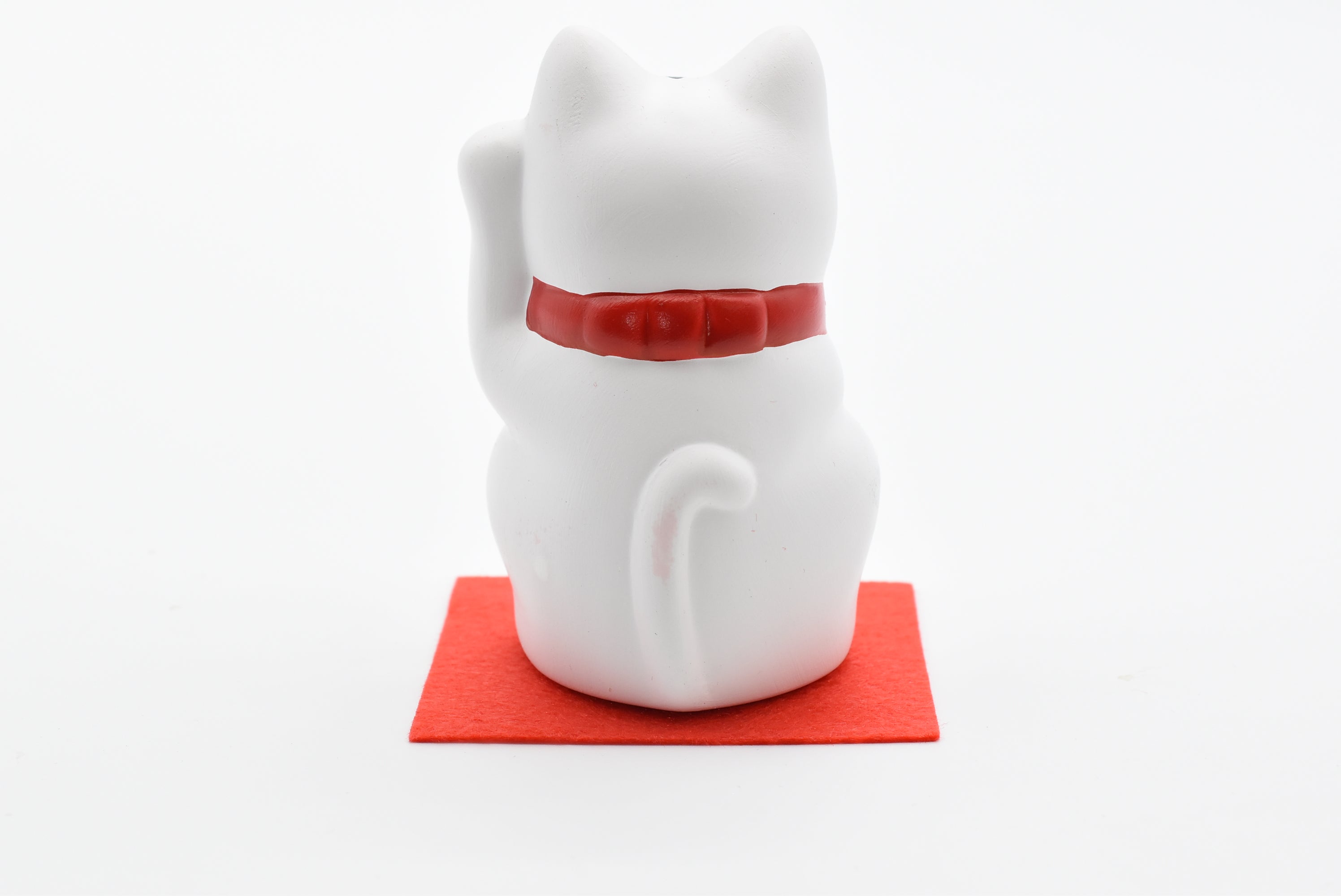 Maneki Neko White color Beckoning Cat Lucky cat for good luck H7.5cm TC-01