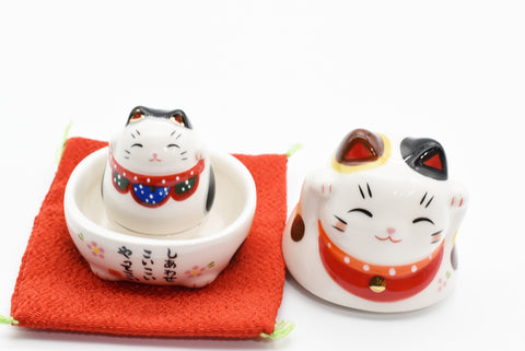 Maneki Neko Colore bianco insieme al gatto bianco all'interno Gatto che fa cenno Gatto portafortuna H7.0cm H4.5cm 7321