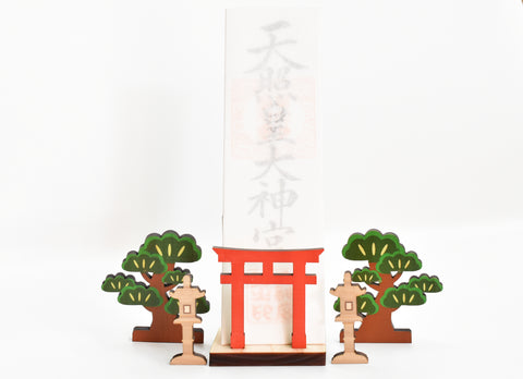 OMAMORI y Ofuda alter Kamidana Stand Pequeño Santuario Torii Omamori orar pequeño árbol kamidana y Toro set