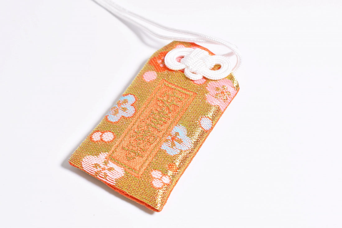 Japanese OMAMORI AMULET CHARM (Safe Birth) red gold from Chichibu Shrine Japan Vintage