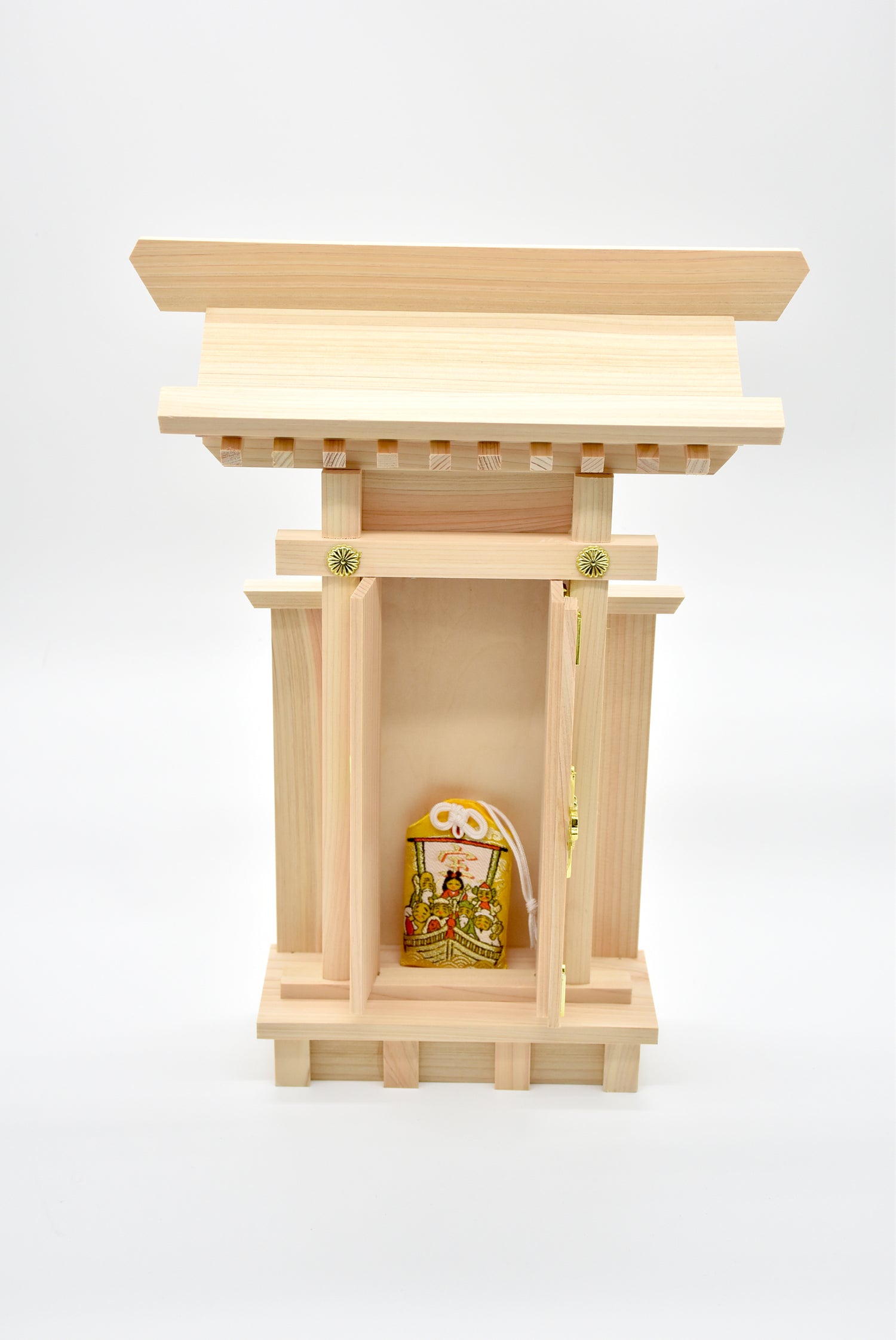 OMAMORI alter Kamidana temple Japanese shrine design Omamori Ofuda pray kamidana