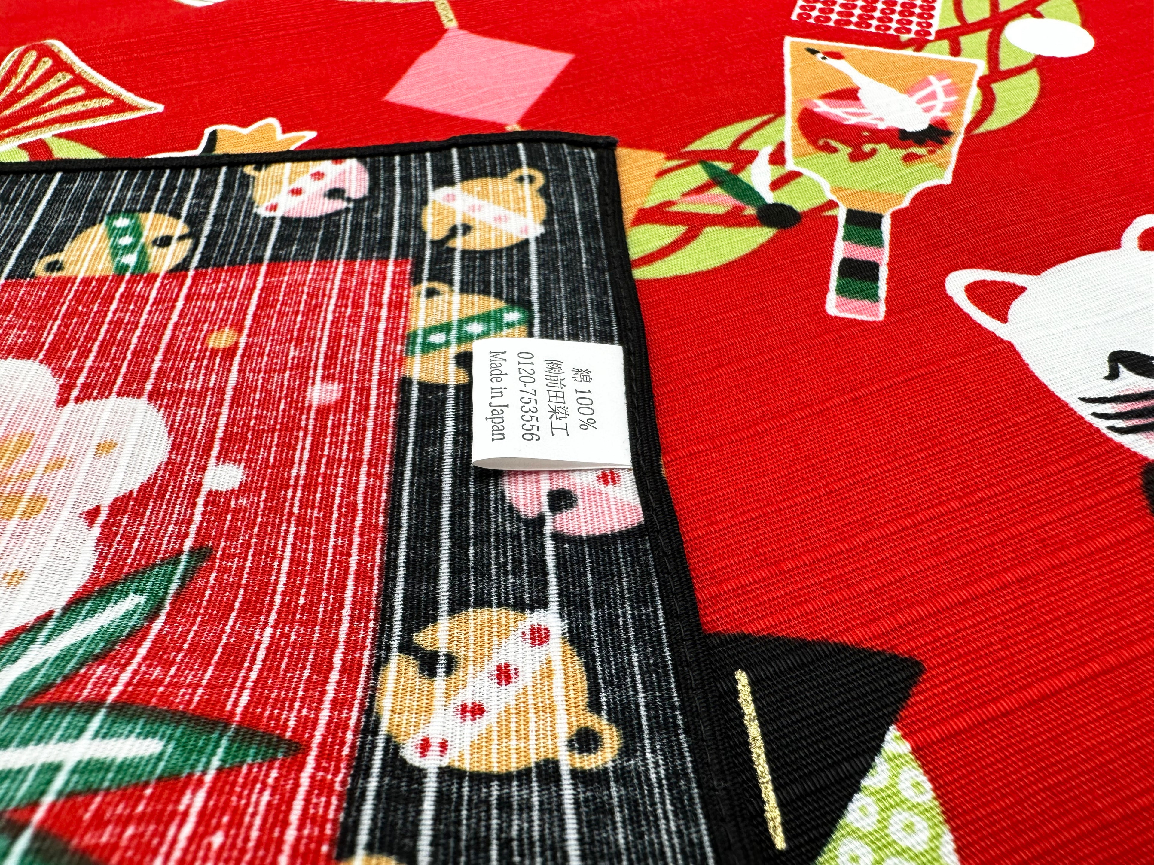 Santuário japonês e Monte Fuji com coelhos para o ano novo Furoshiki, panos de embrulho tradicionais japoneses feitos no Japão